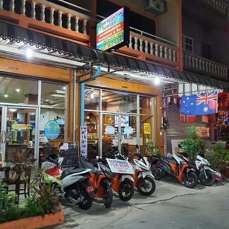 Hotel Andaman Sea Patong Esterno foto