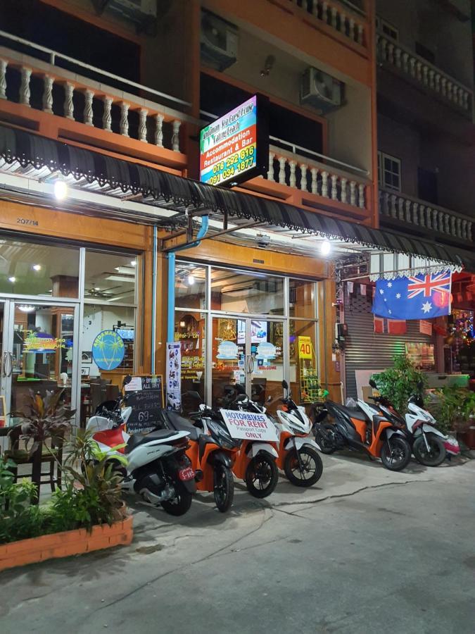 Hotel Andaman Sea Patong Esterno foto